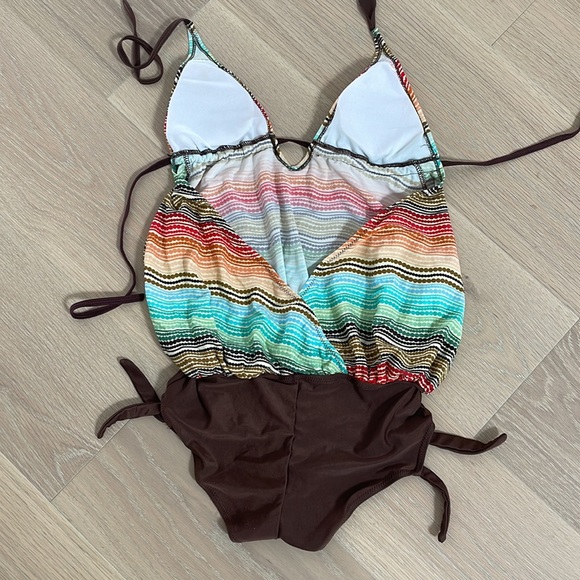 Striped Swimming suit one piece - Picture 5 of 5